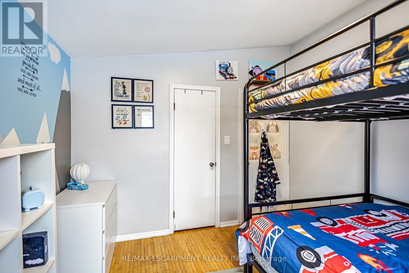 5 Carrington Court, Hamilton, ON - Indoor Photo Showing Bedroom