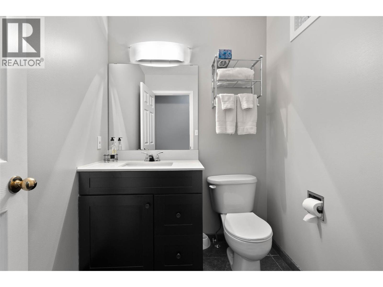 2668 Golf Course Drive, Blind Bay, BC - Indoor Photo Showing Bathroom