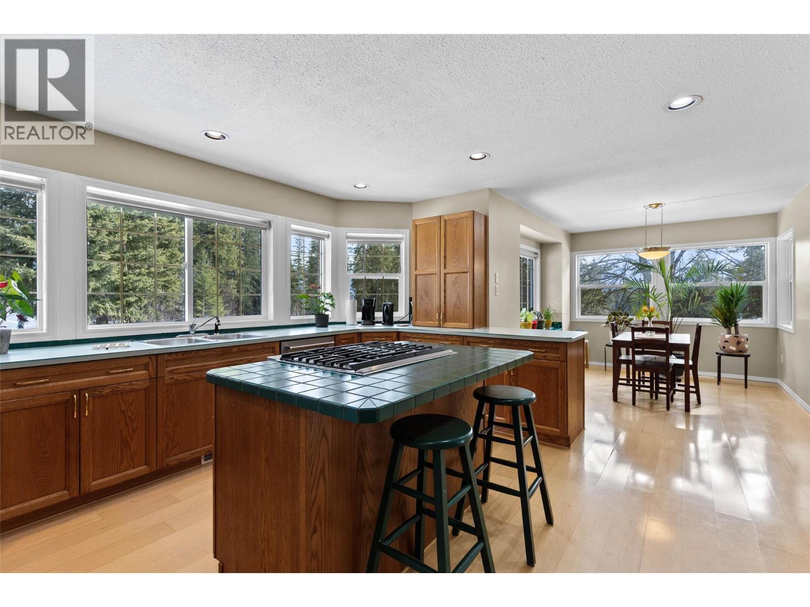 2668 Golf Course Drive, Blind Bay, BC - Indoor