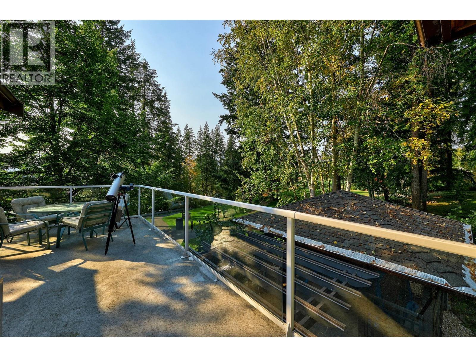 2668 Golf Course Drive, Blind Bay, BC - Outdoor