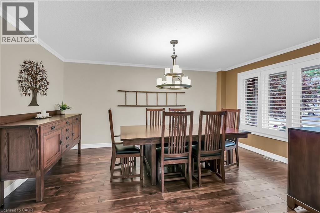 2371 Pathfinder Drive, Burlington, ON - Indoor Photo Showing Dining Room