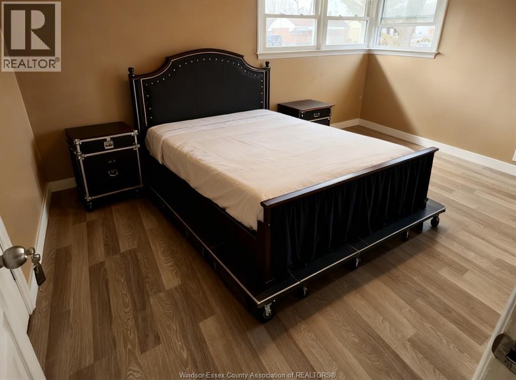 3672 Morris Drive, Windsor, ON - Indoor Photo Showing Bedroom