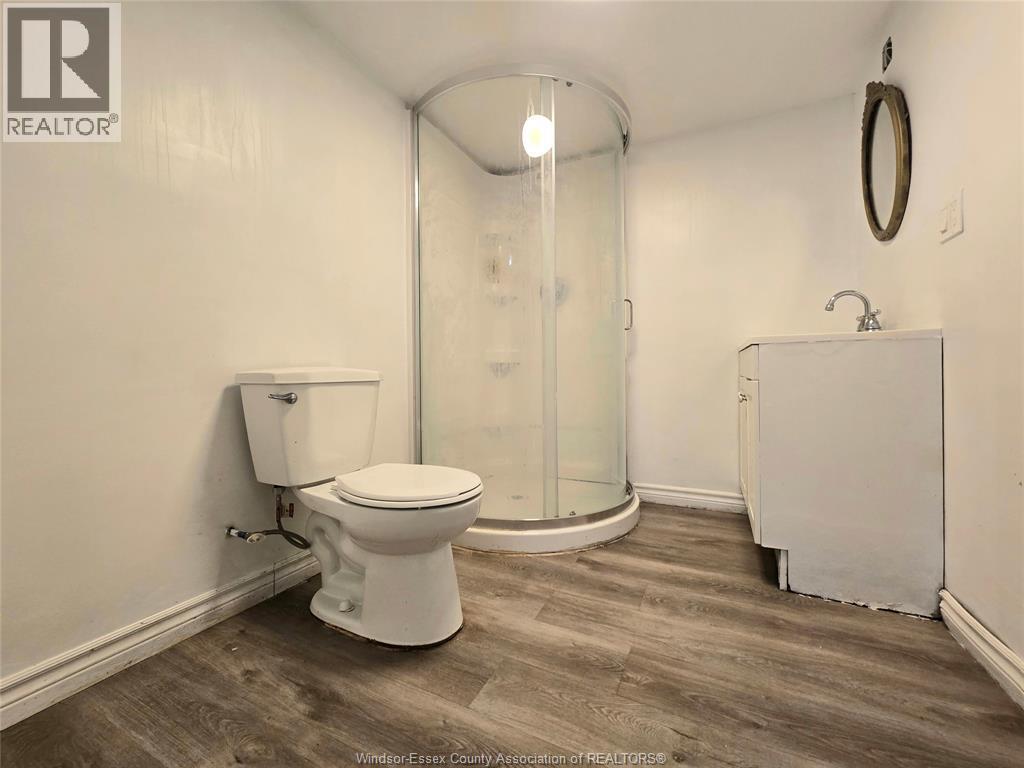 3672 Morris Drive, Windsor, ON - Indoor Photo Showing Bathroom