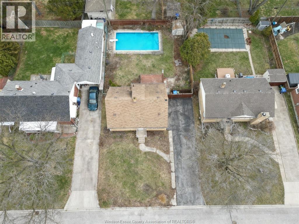 3672 Morris Drive, Windsor, ON - Outdoor With In Ground Pool With View