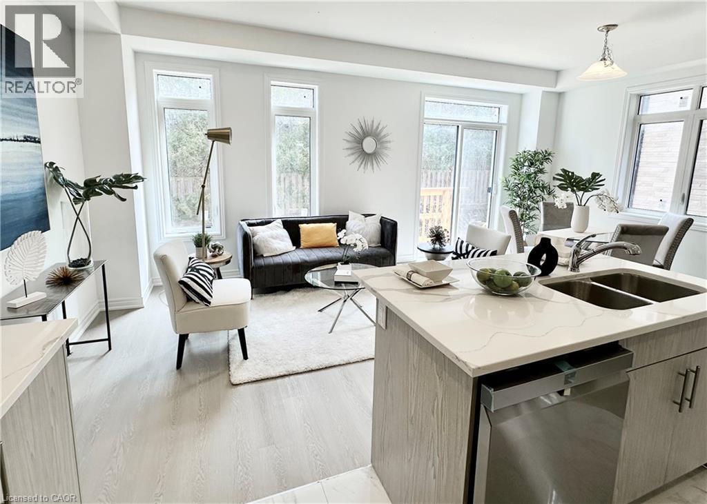 15 Davinci Boulevard, Hamilton, ON - Indoor