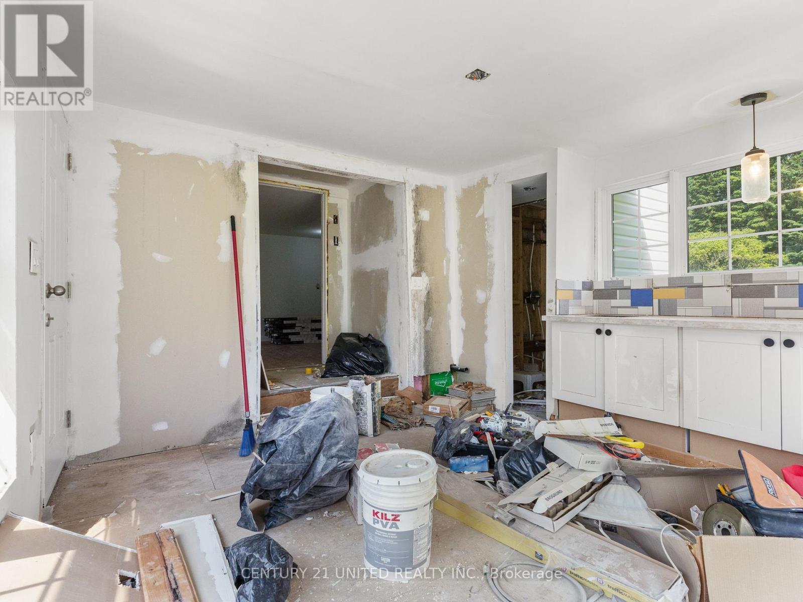 9340 Danforth Road E, Cobourg, ON - Indoor