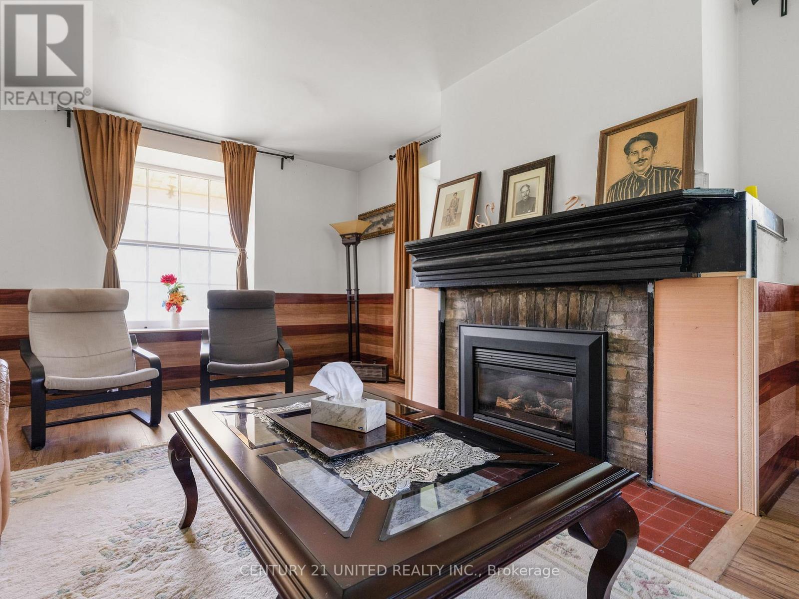 9340 Danforth Road E, Cobourg, ON - Indoor Photo Showing Living Room With Fireplace