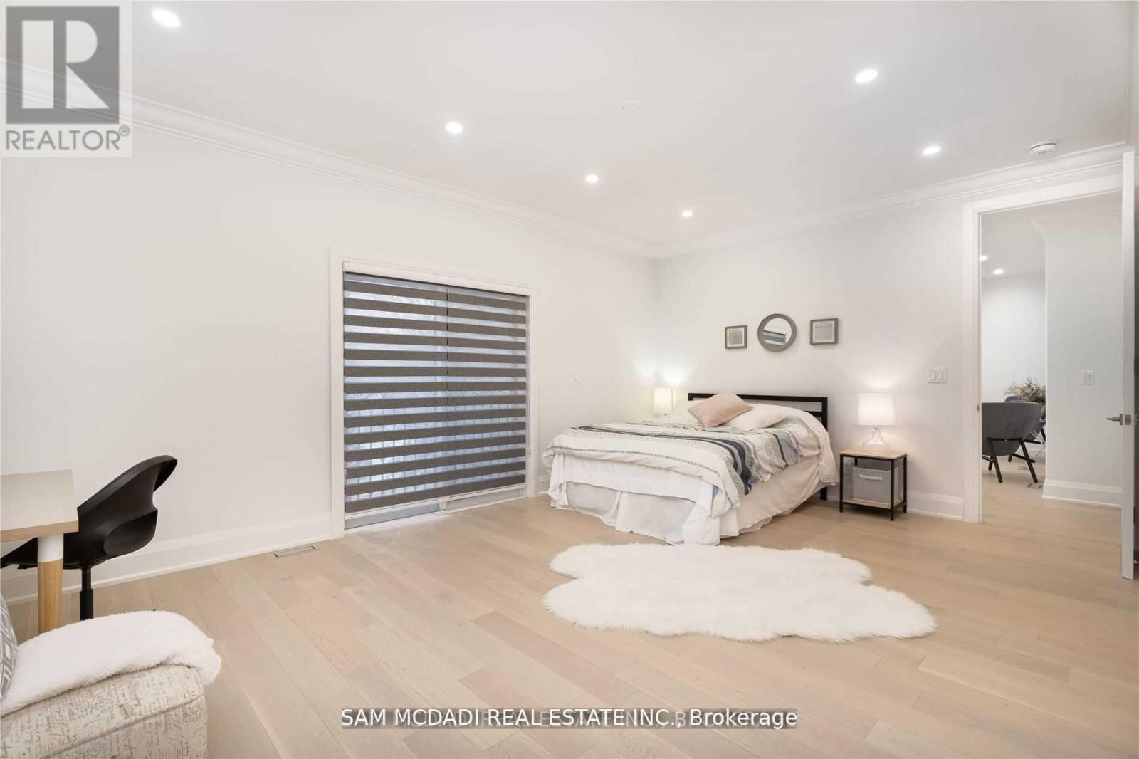 1138 Garden Road, Mississauga, ON - Indoor Photo Showing Bedroom