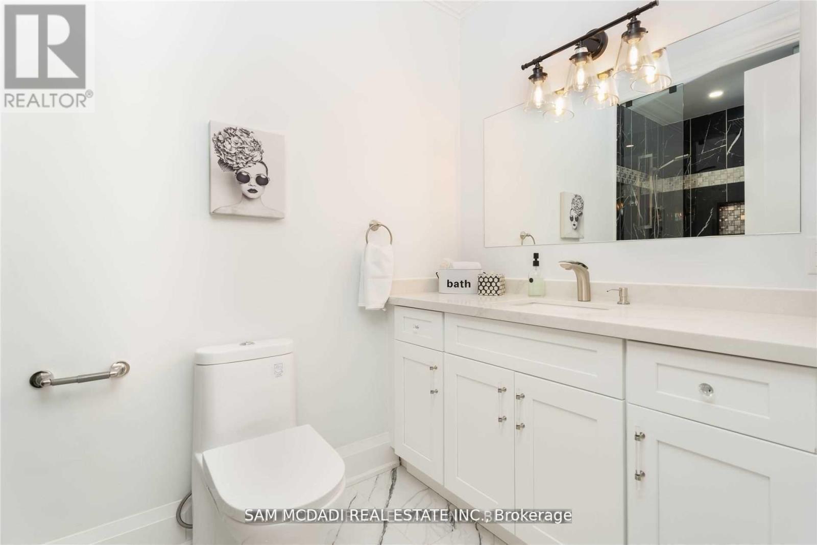 1138 Garden Road, Mississauga, ON - Indoor Photo Showing Bathroom