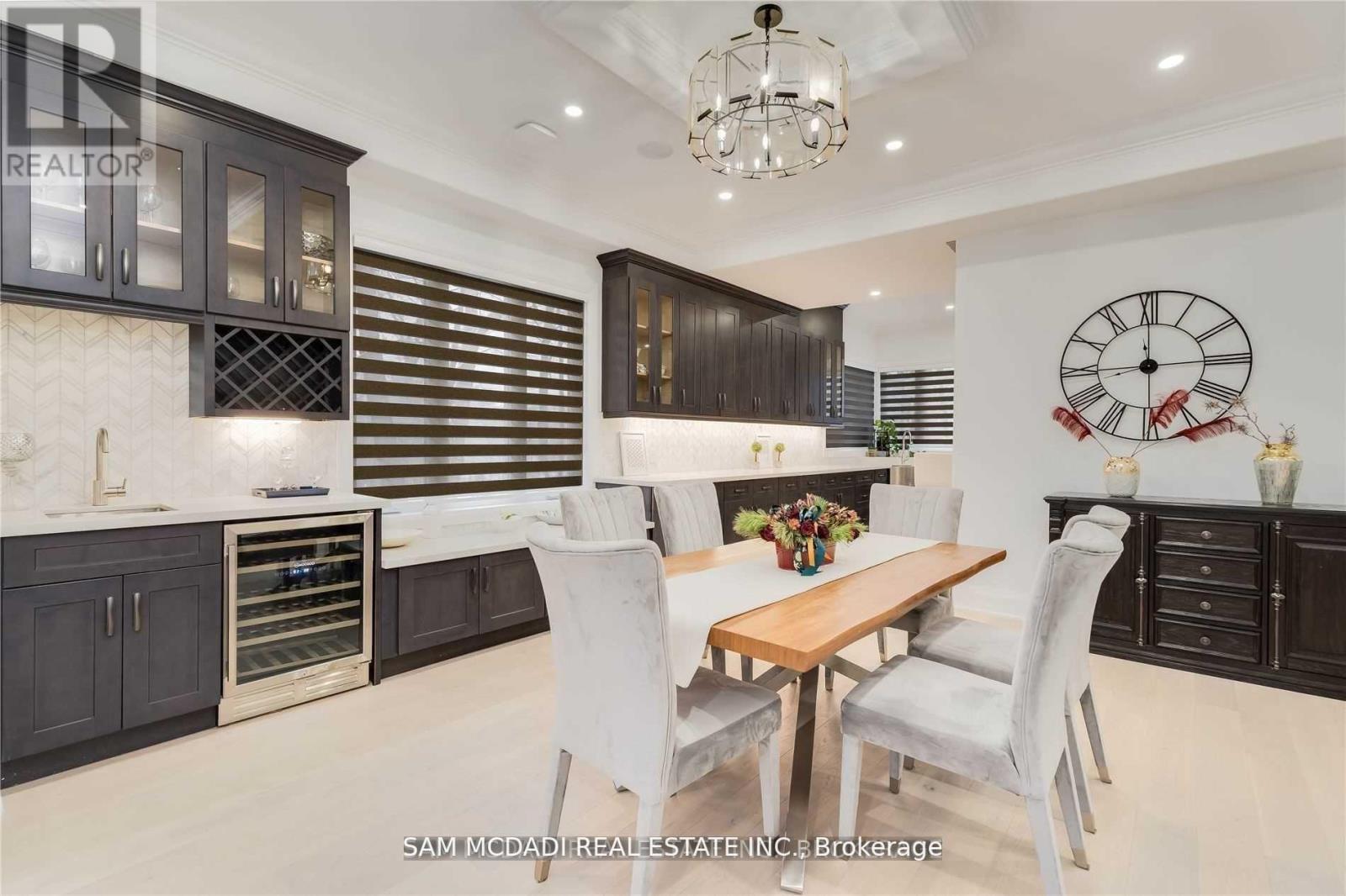 1138 Garden Road, Mississauga, ON - Indoor Photo Showing Dining Room