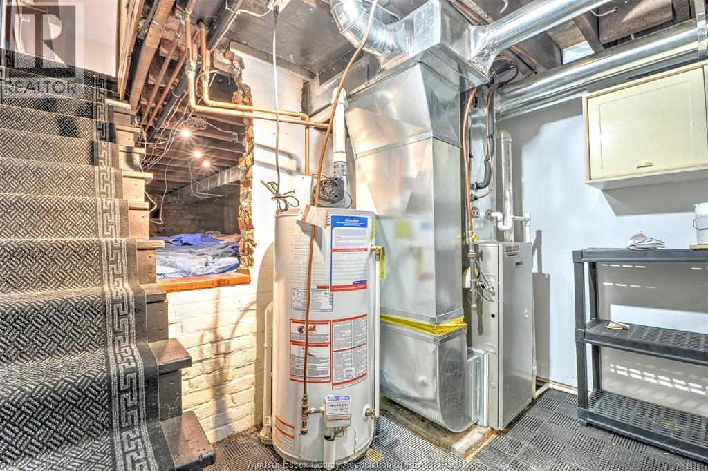 715 Walker Road, Windsor, ON - Indoor Photo Showing Basement