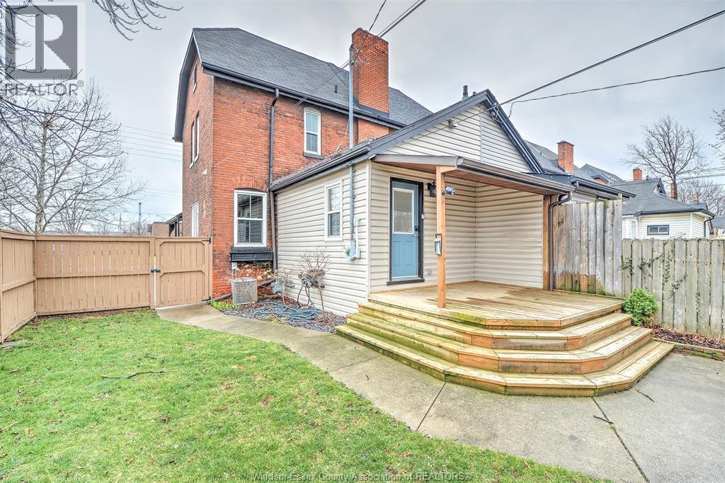 715 Walker Road, Windsor, ON - Outdoor With Deck Patio Veranda