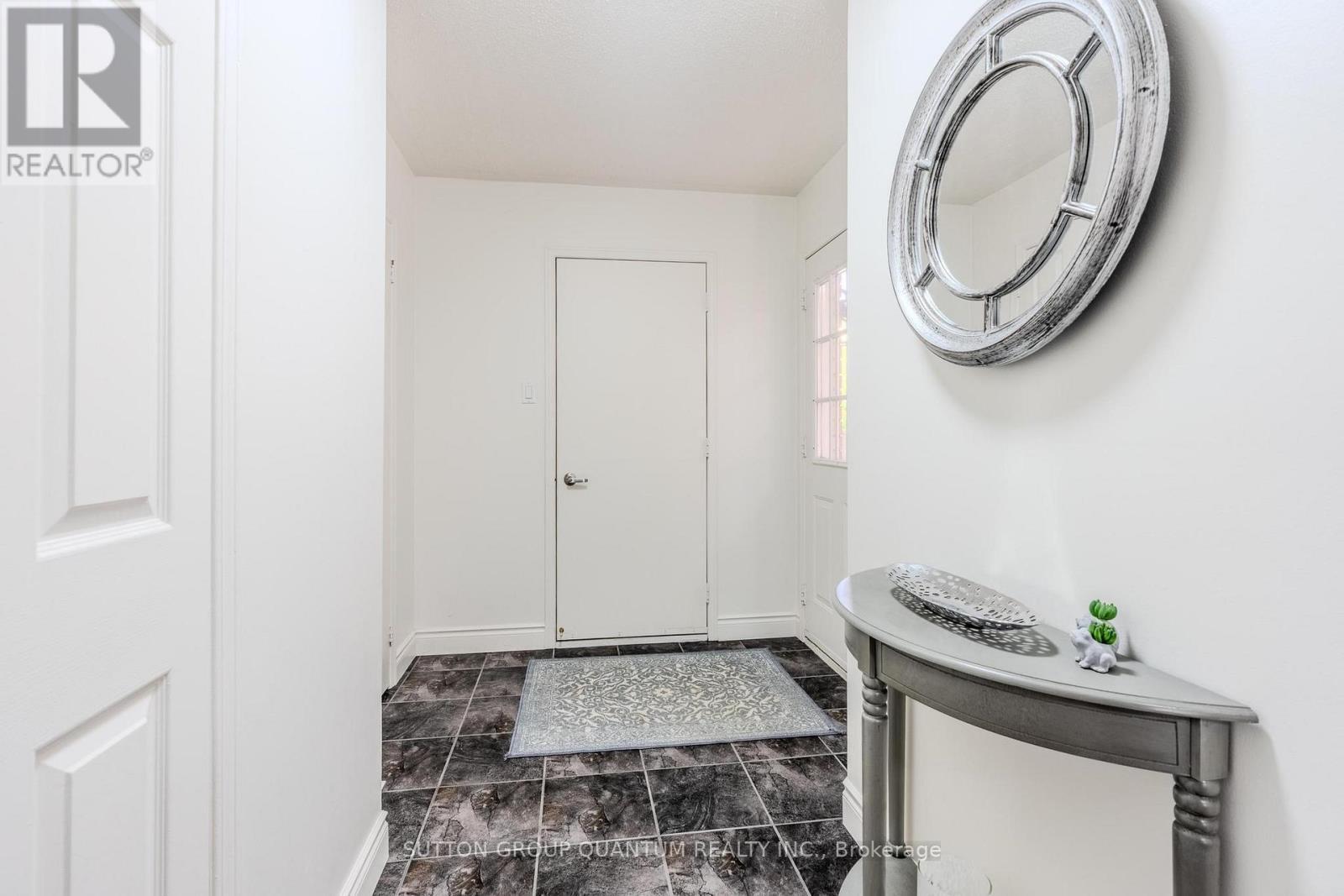 1237 Blackburn Drive, Oakville, ON - Indoor Photo Showing Other Room