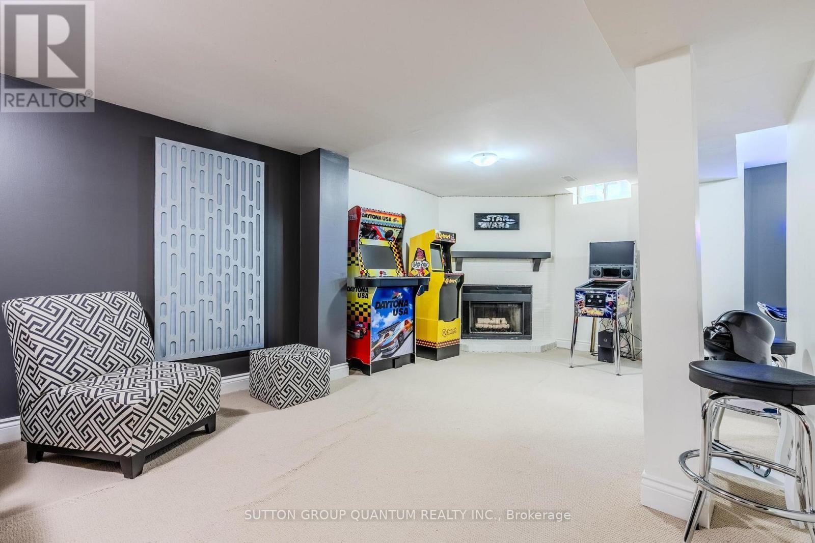 1237 Blackburn Drive, Oakville, ON - Indoor With Fireplace