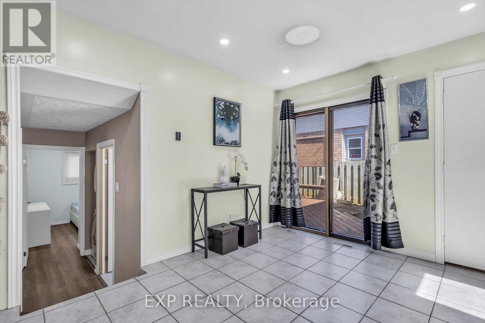146 Bechtel Drive, Kitchener, ON - Indoor Photo Showing Other Room