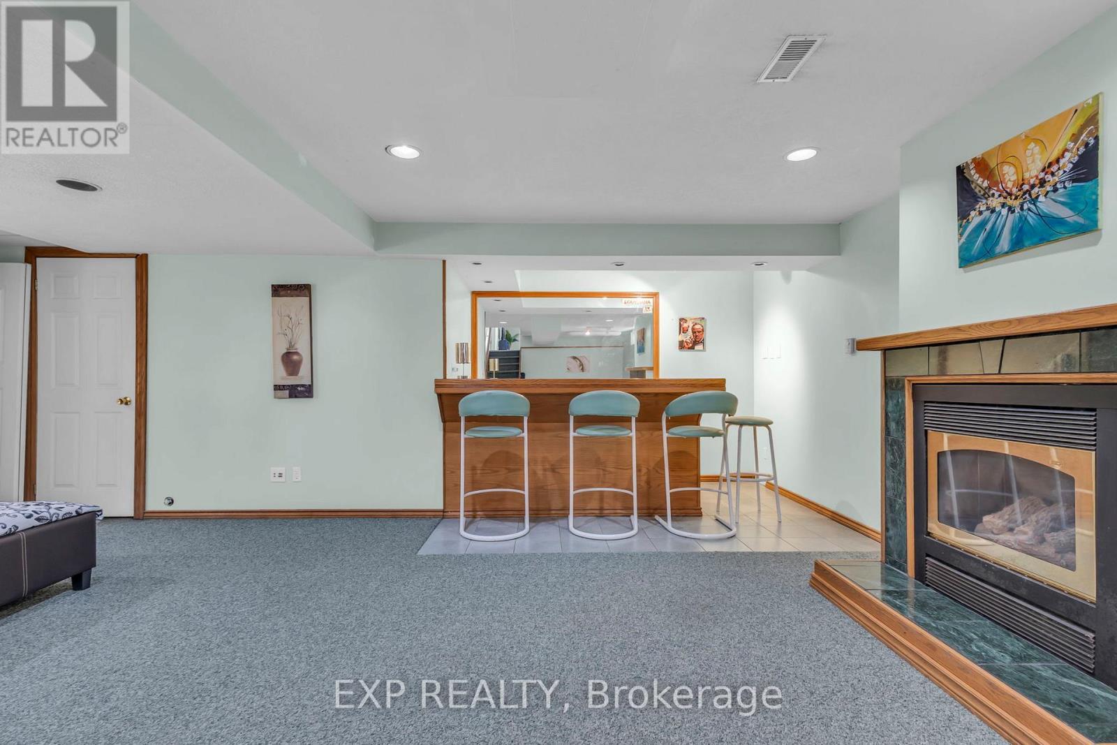 146 Bechtel Drive, Kitchener, ON - Indoor With Fireplace