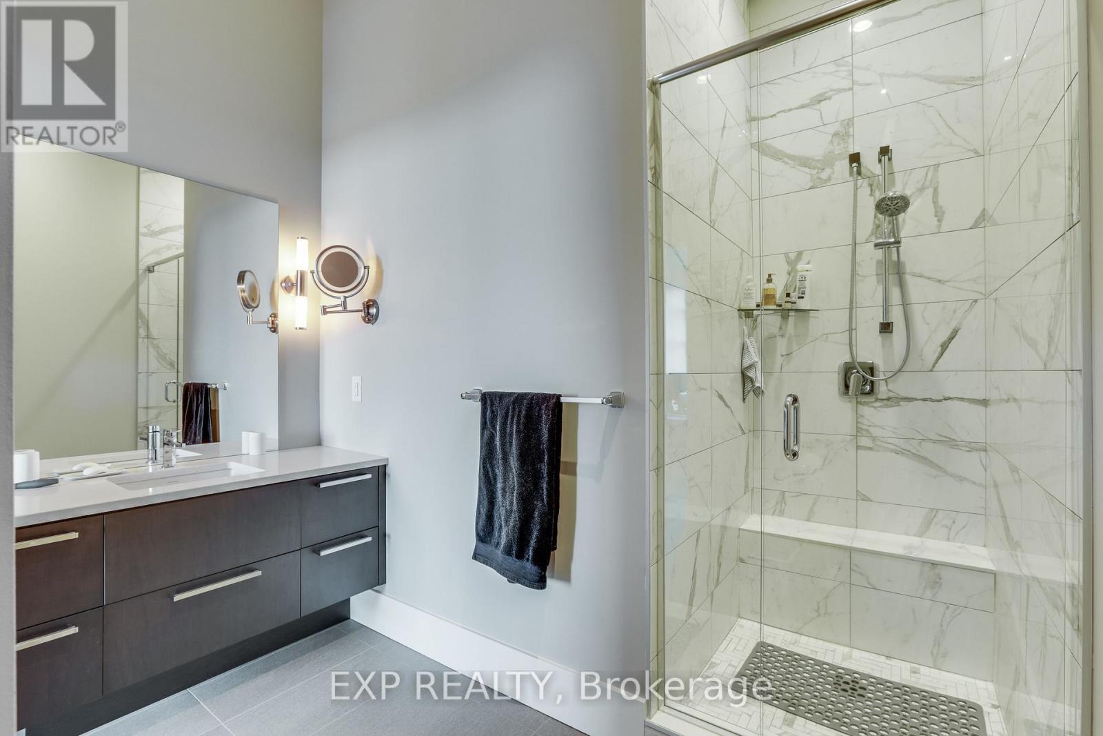 404 - 1705 Fiddlehead Place, London North (North R), ON - Indoor Photo Showing Bathroom