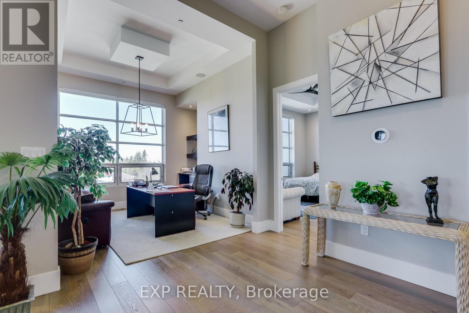 404 - 1705 Fiddlehead Place, London North (North R), ON - Indoor