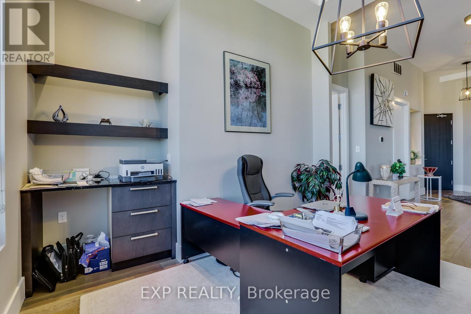 404 - 1705 Fiddlehead Place, London North (North R), ON - Indoor Photo Showing Office