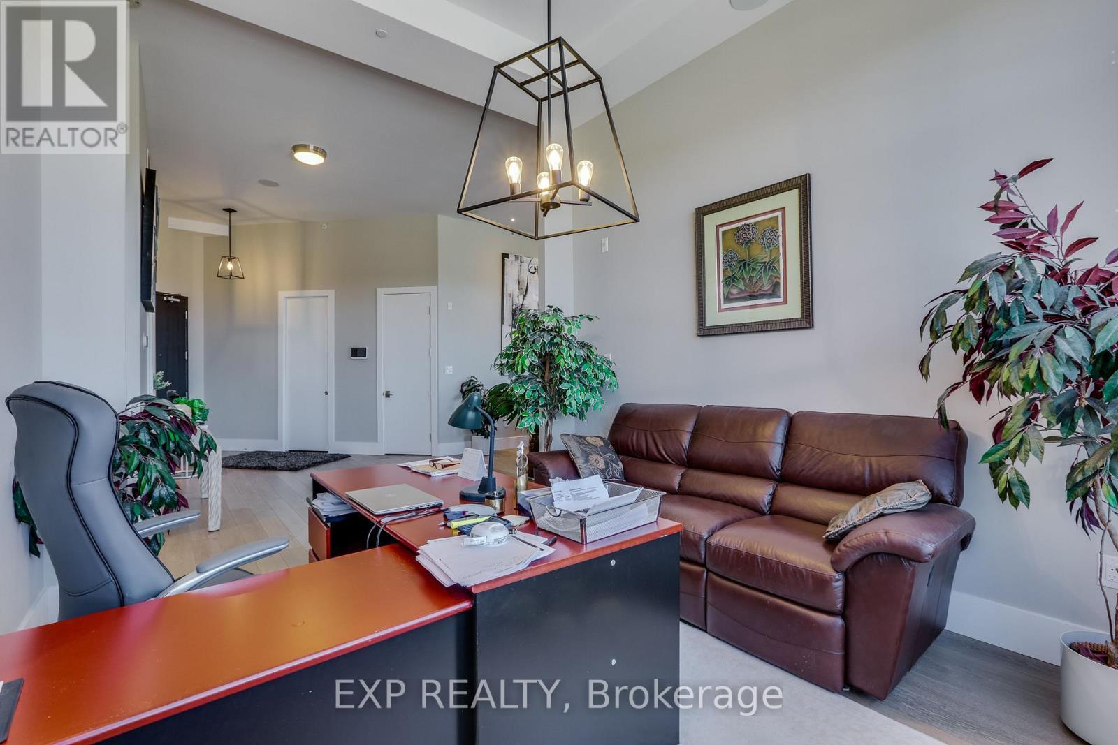 404 - 1705 Fiddlehead Place, London North (North R), ON - Indoor