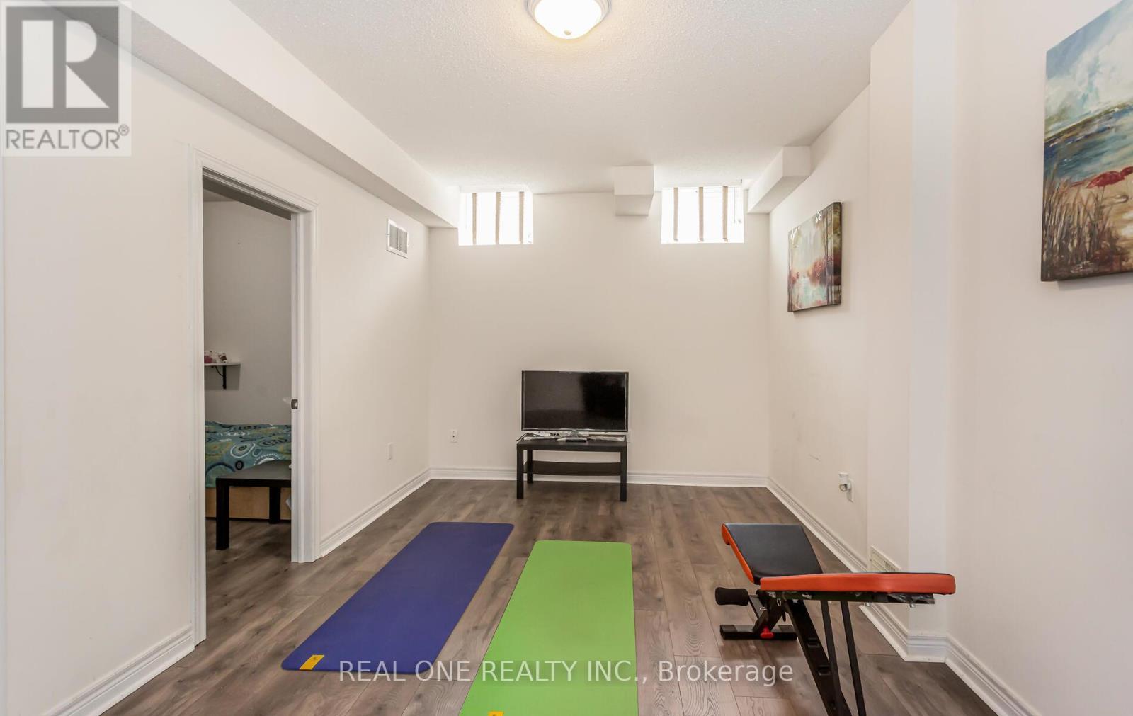 3860 Bloomington Crescent, Mississauga, ON - Indoor