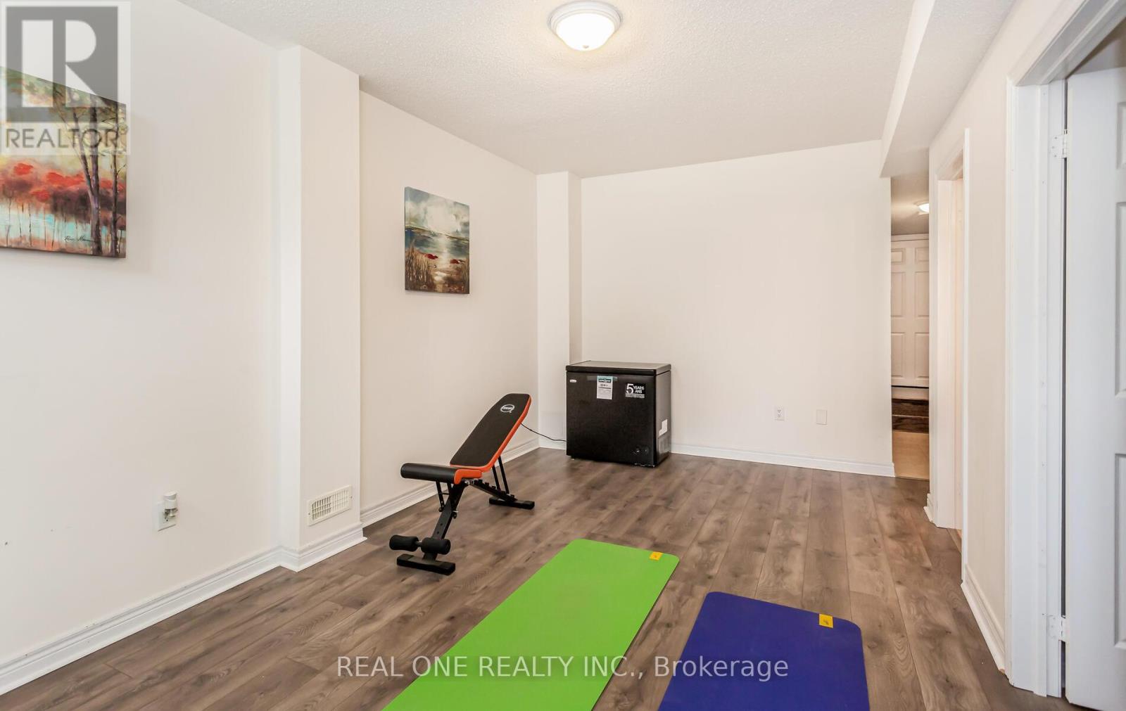3860 Bloomington Crescent, Mississauga, ON - Indoor