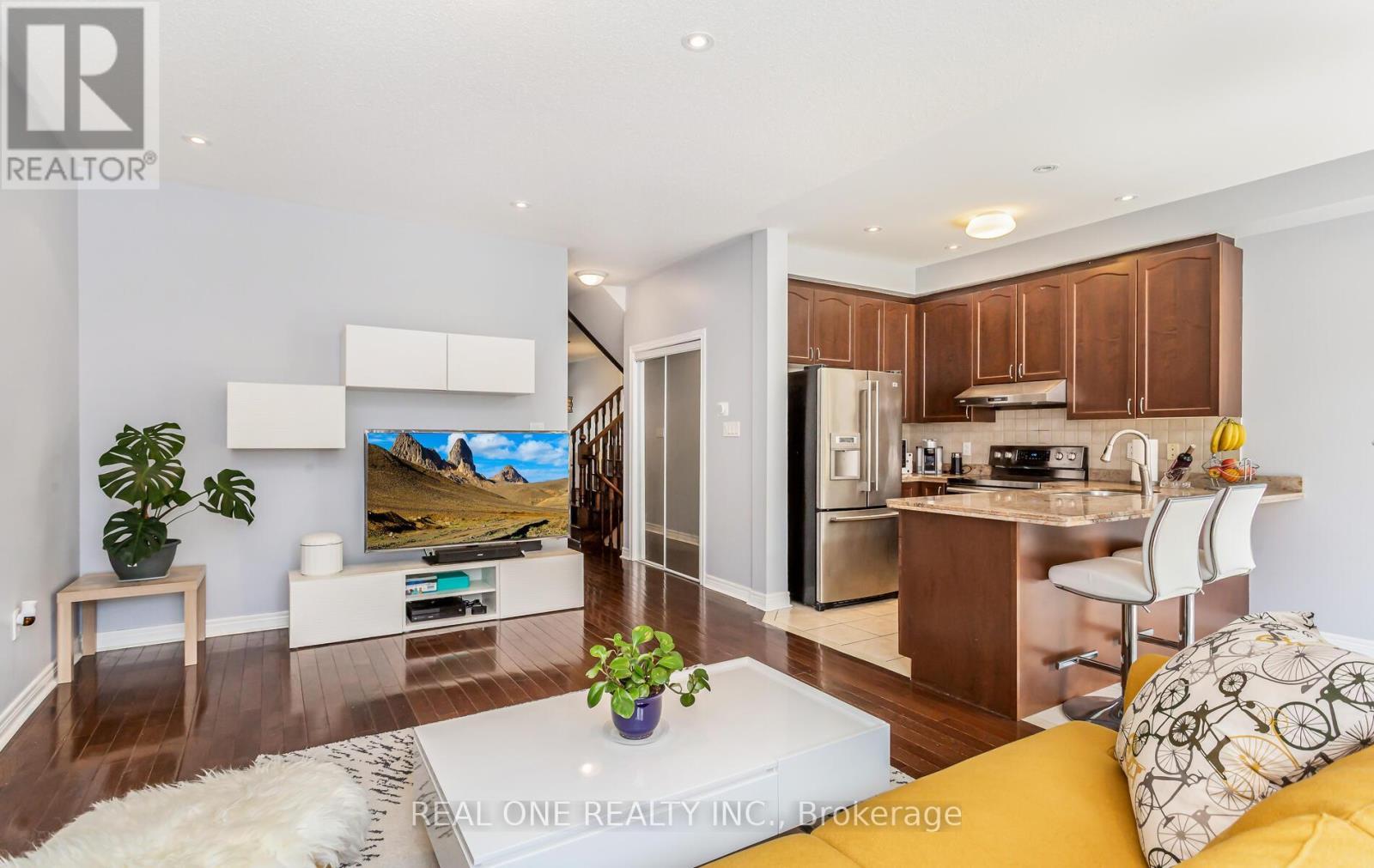 3860 Bloomington Crescent, Mississauga, ON - Indoor Photo Showing Other Room