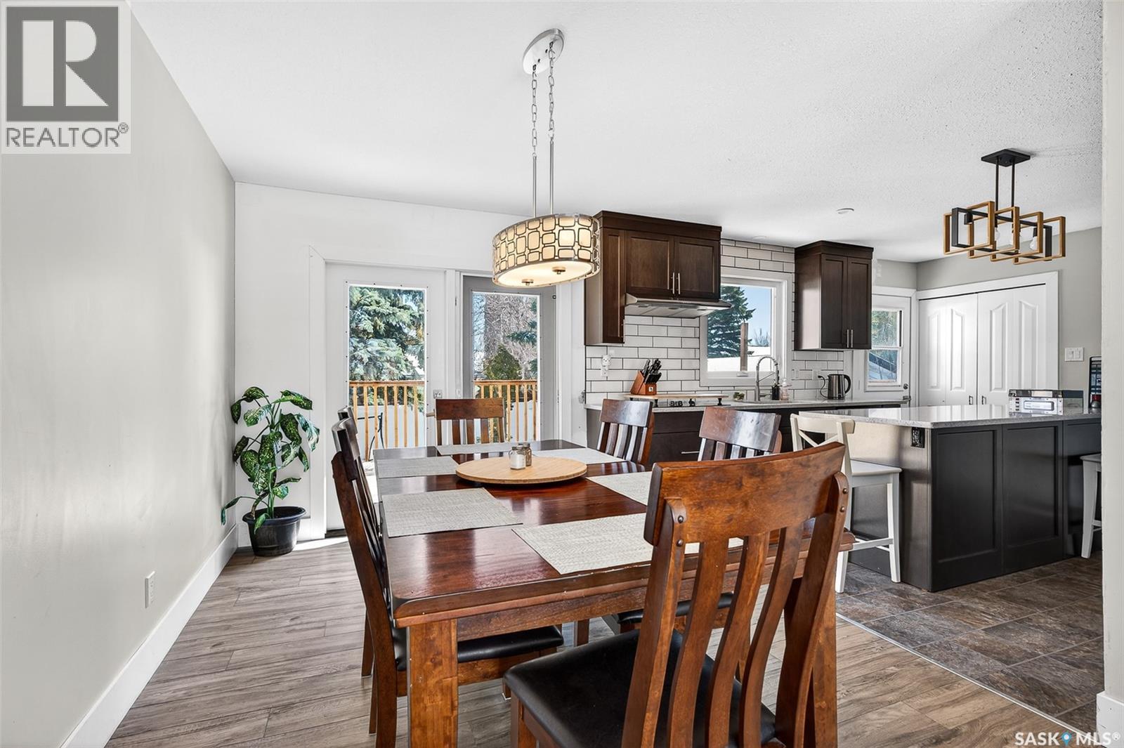 1321 Prince Crescent, Moose Jaw, SK - Indoor Photo Showing Dining Room