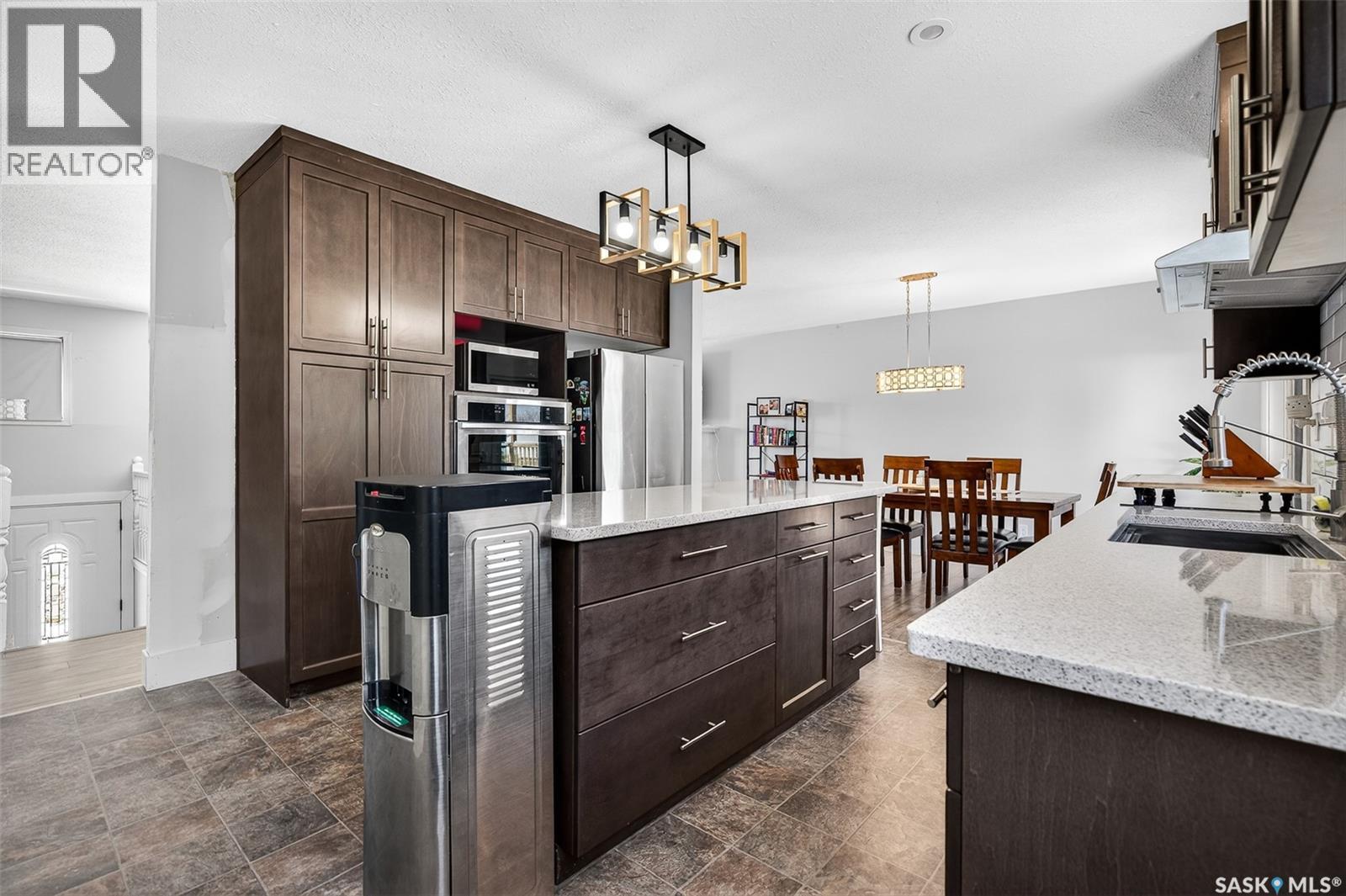 1321 Prince Crescent, Moose Jaw, SK - Indoor Photo Showing Kitchen