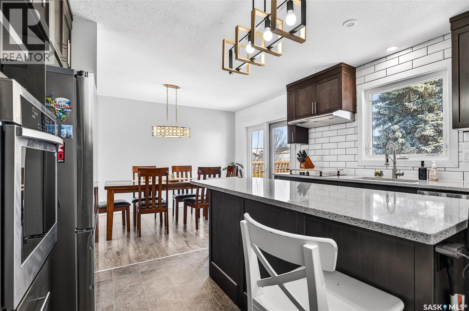 1321 Prince Crescent, Moose Jaw, SK - Indoor Photo Showing Kitchen With Upgraded Kitchen