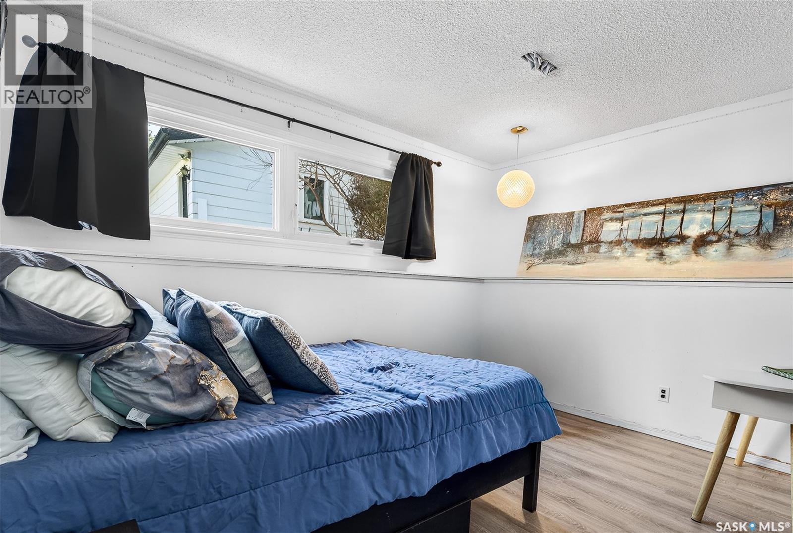 1321 Prince Crescent, Moose Jaw, SK - Indoor Photo Showing Bedroom
