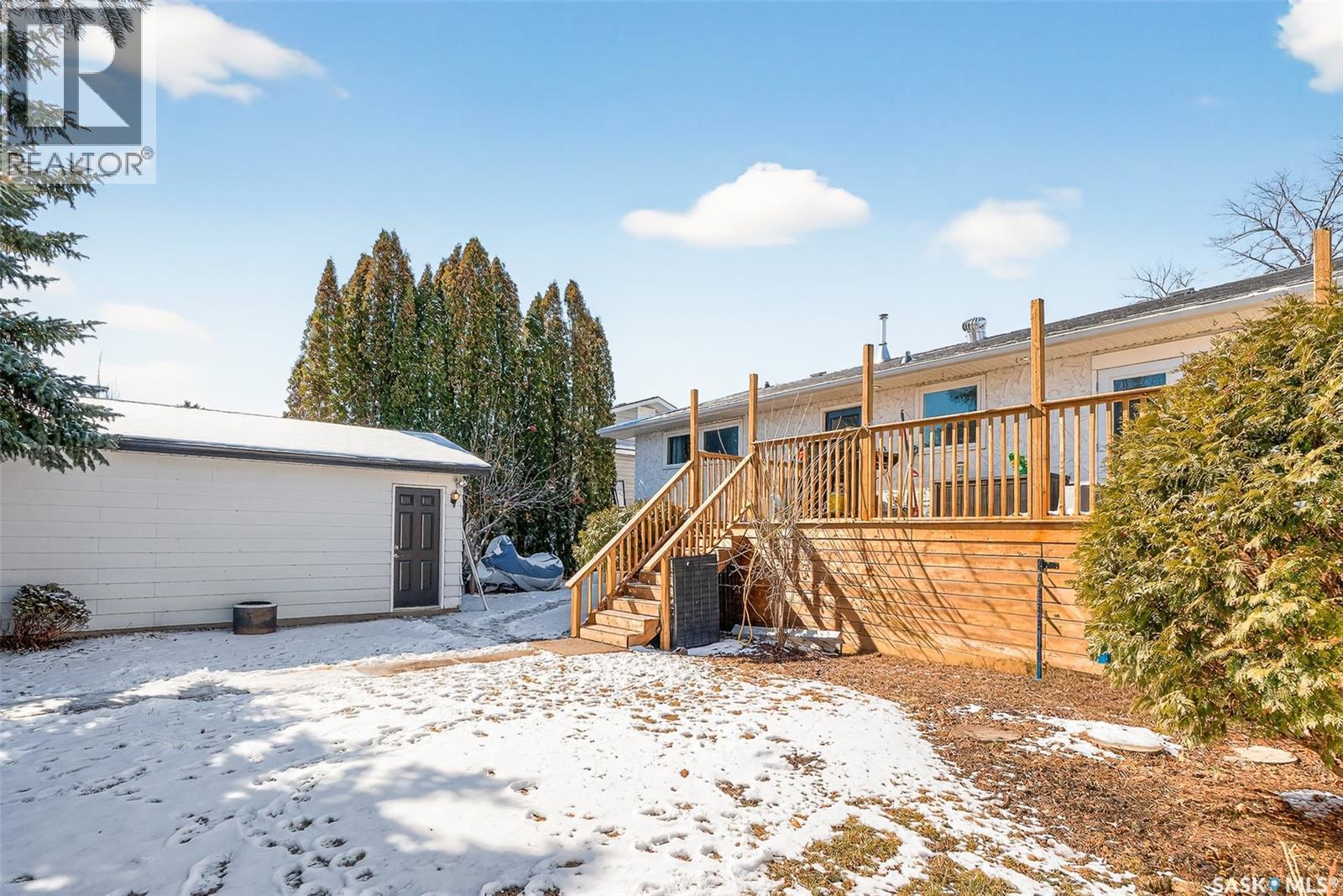 1321 Prince Crescent, Moose Jaw, SK - Outdoor