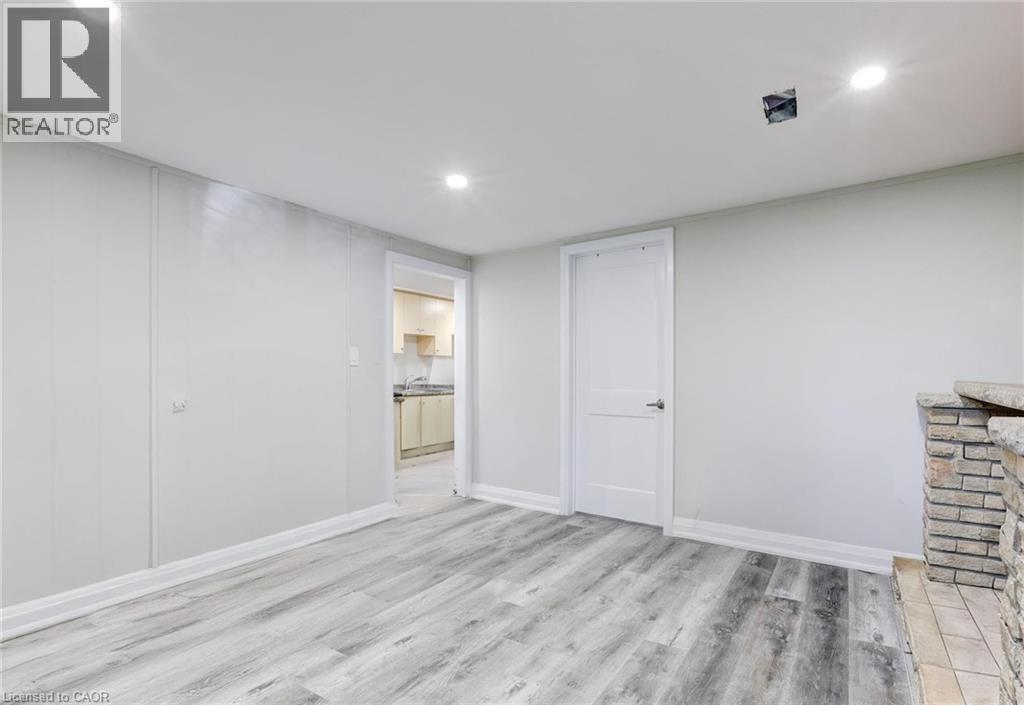 7 Cardill Crescent, Waterloo, ON - Indoor Photo Showing Other Room
