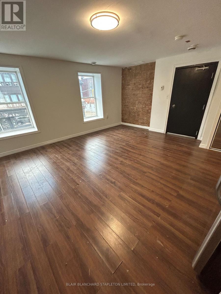 470 King Street W, Hamilton, ON