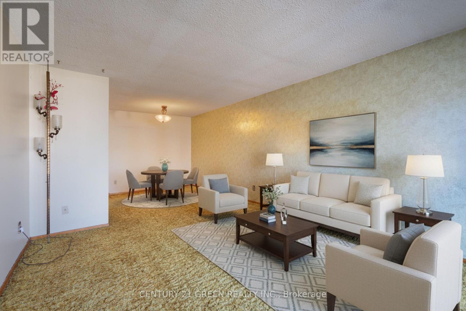 Virtually Staged - 729 West 5Th Street, Hamilton, ON
