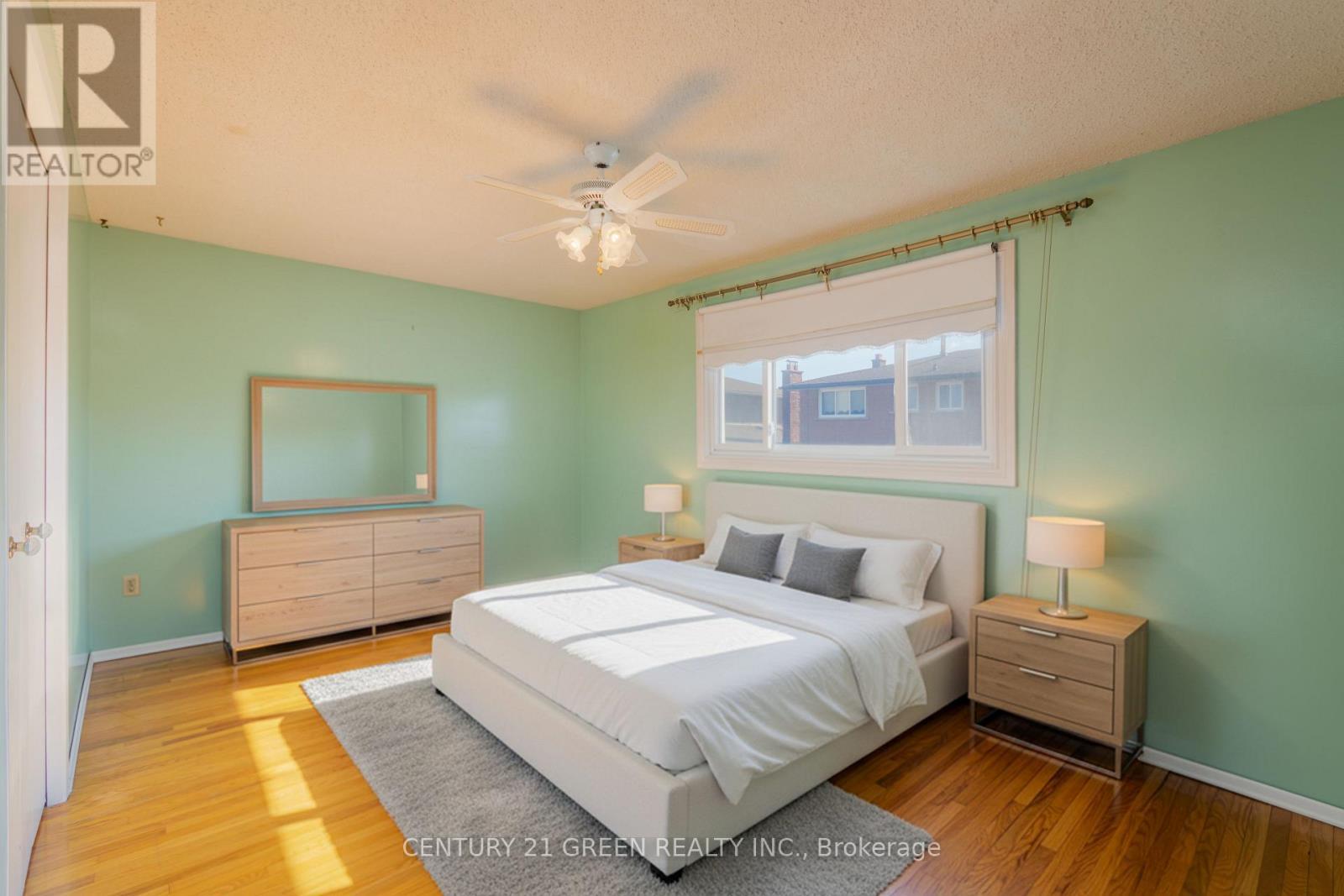 Virtually Staged Main Bedroom - 729 West 5Th Street, Hamilton, ON