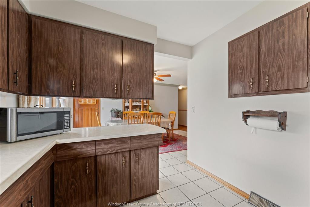 1464 Roxborough, Windsor, ON