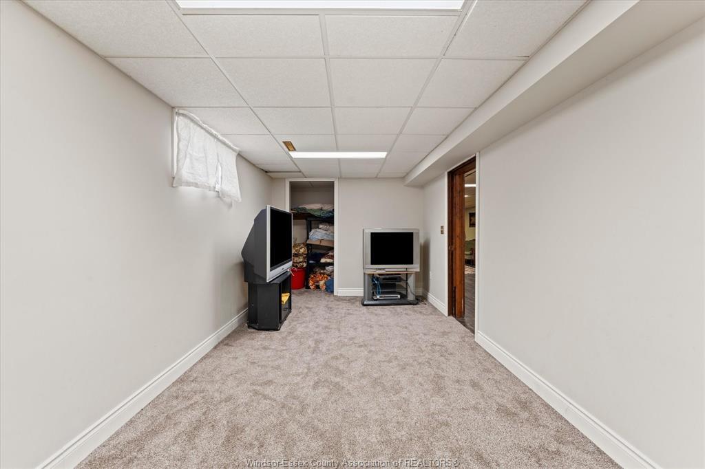 1464 Roxborough, Windsor, ON