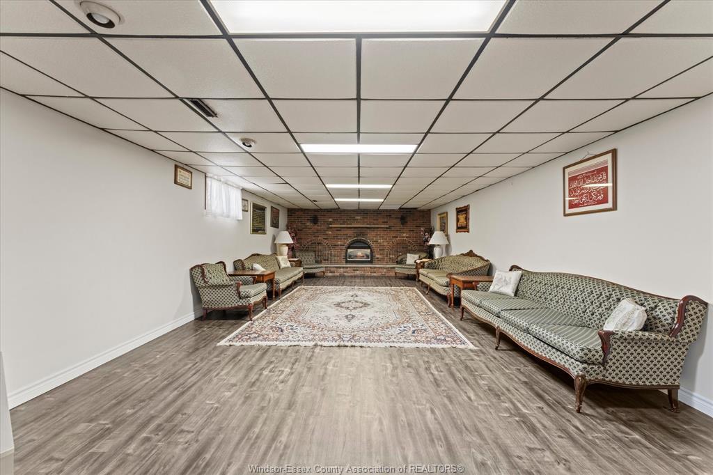 1464 Roxborough, Windsor, ON