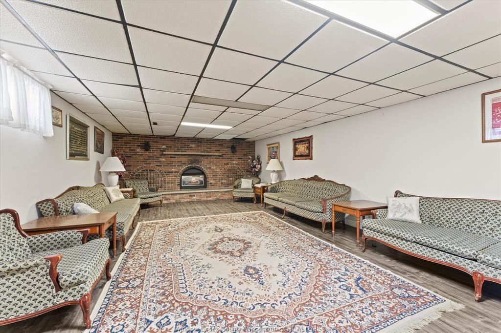 1464 Roxborough, Windsor, ON