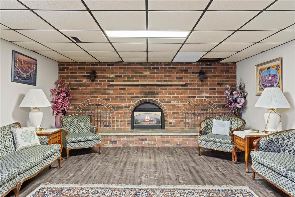 1464 Roxborough, Windsor, ON