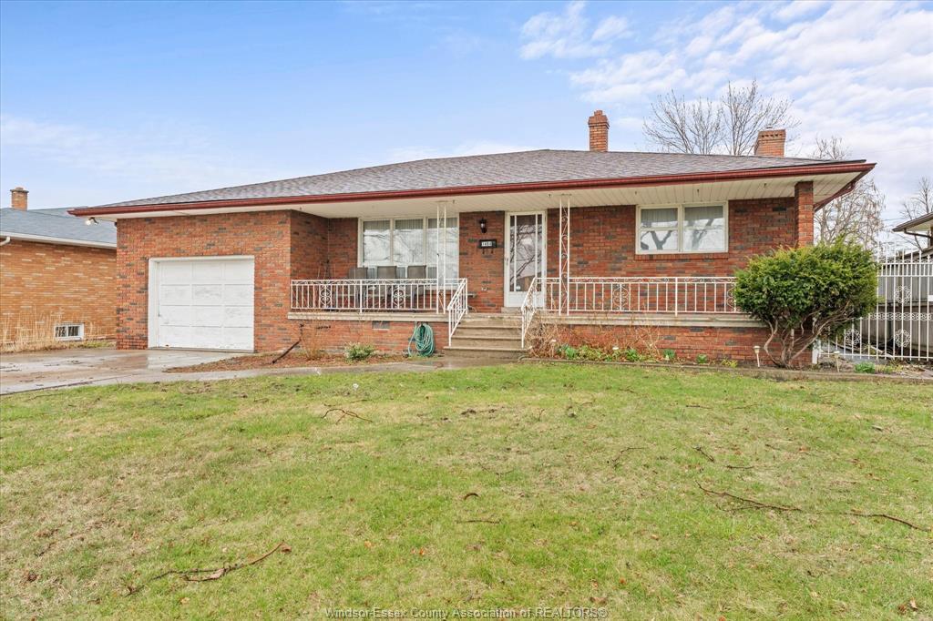 1464 Roxborough, Windsor, ON