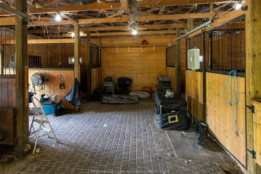 8510 Baseline Road, Windsor, ON