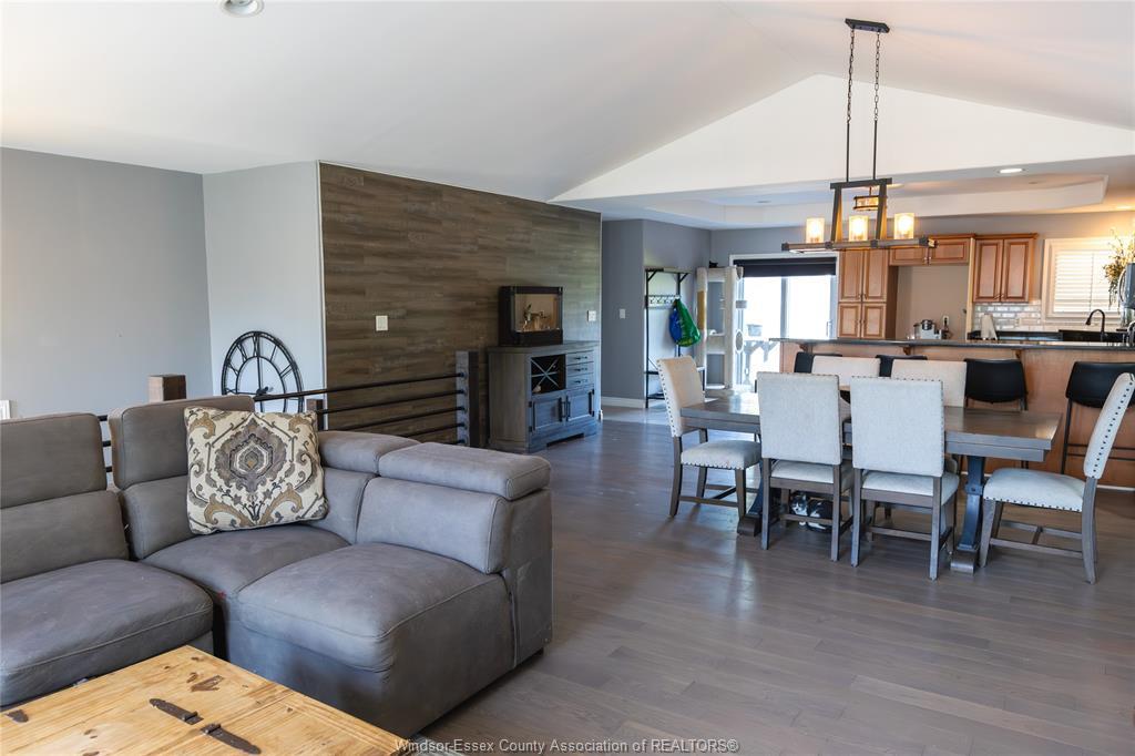 8510 Baseline Road, Windsor, ON