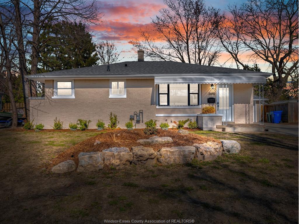2692 Everts, Windsor, ON