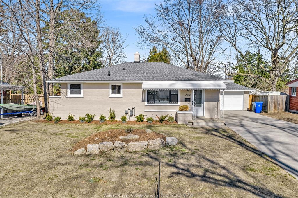 2692 Everts, Windsor, ON