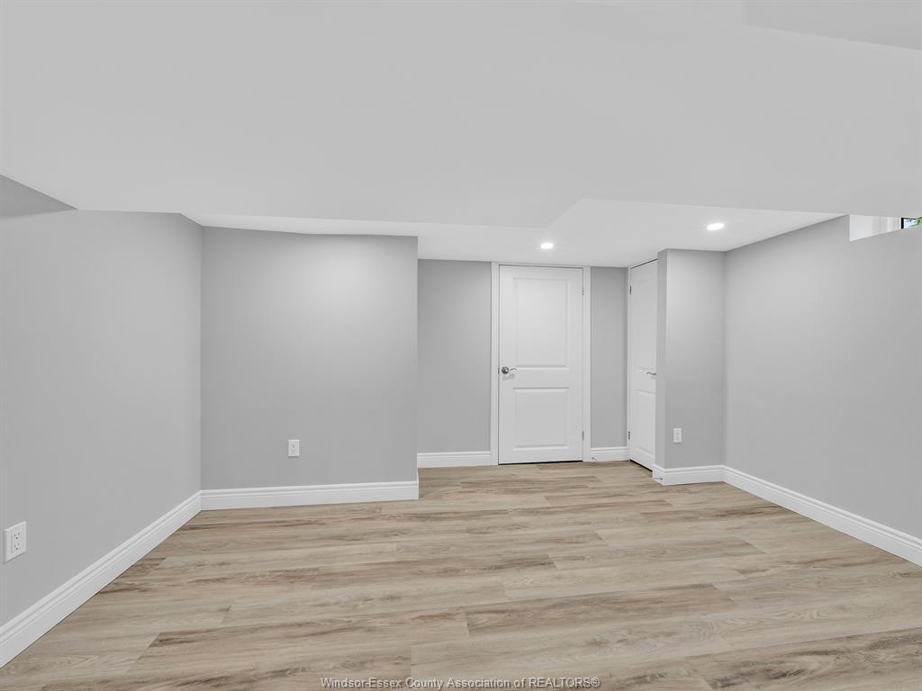 2692 Everts, Windsor, ON