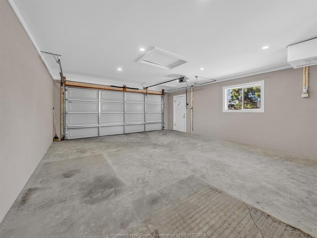 2692 Everts, Windsor, ON