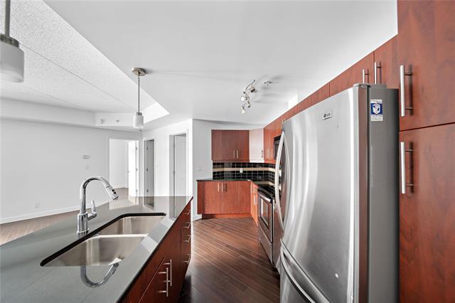 210-340 Waterfront Dr, Winnipeg, MB