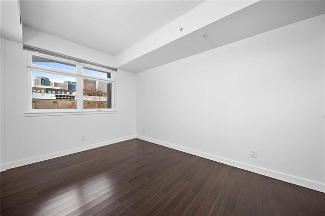 210-340 Waterfront Dr, Winnipeg, MB